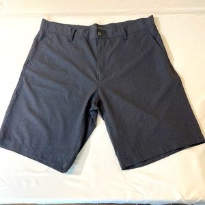COOL STRETCH PERFORMANCE MENS SHORTS , Size 38 Nice condition , preowned
